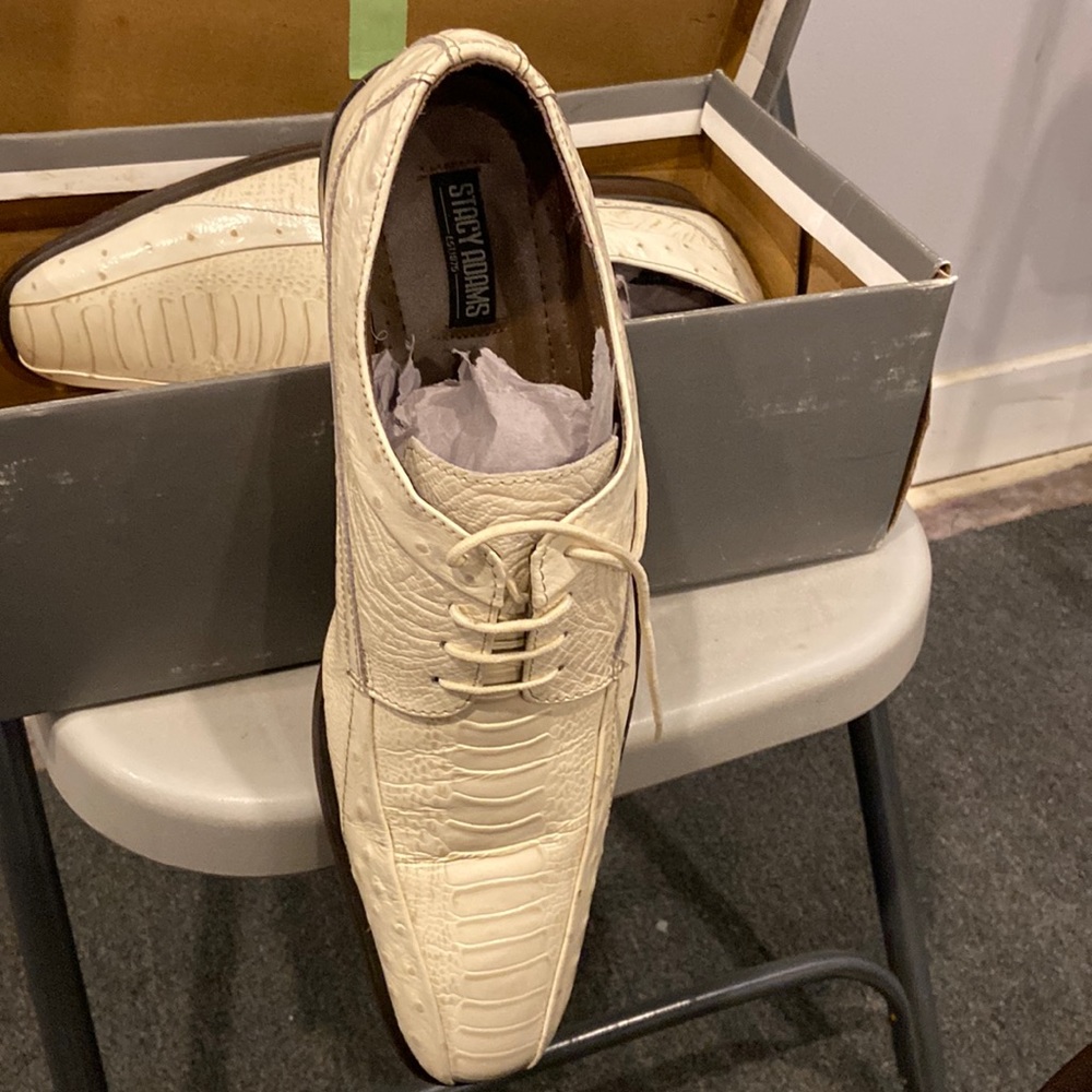 Men’s Cream Color Dress Shoes Size 12